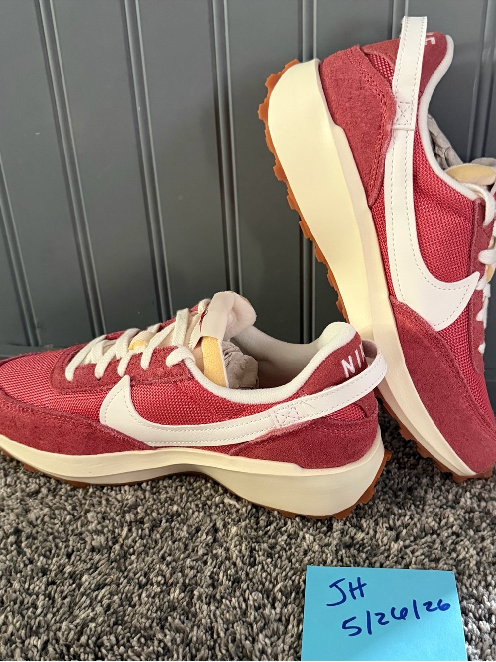 Women’s 7 Nike Pink Suede & Mesh Sneakers - Picture 4 of 7